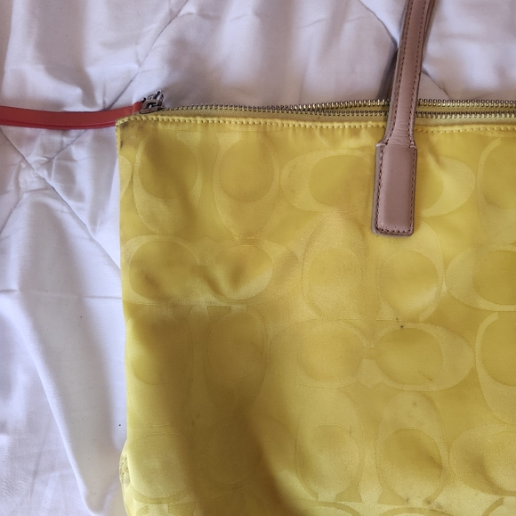 Yellow Coach Purse - Picture 15 of 16